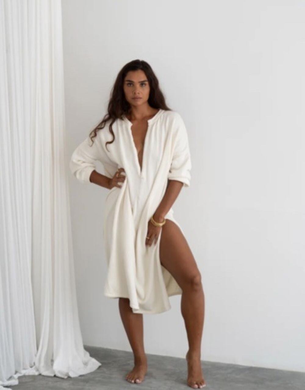 Avy & Co Women’s Oversized v Neck Lola Knit Dress 100% Cotton One Size Cream M4 - Picture 1 of 8